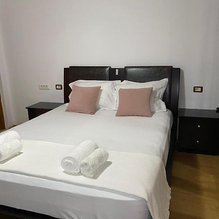 Bertis Guest House Gjirokaster Ngoại thất bức ảnh