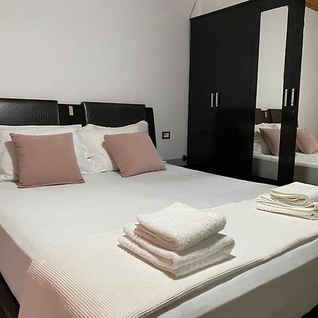 Bertis Guest House Gjirokaster Ngoại thất bức ảnh