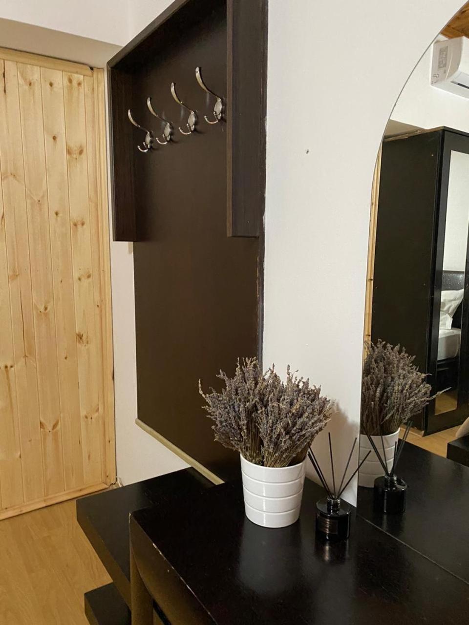 Bertis Guest House Gjirokaster Ngoại thất bức ảnh
